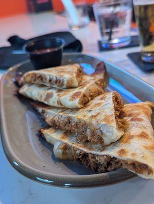 Quesadilla with Pulled Chicken