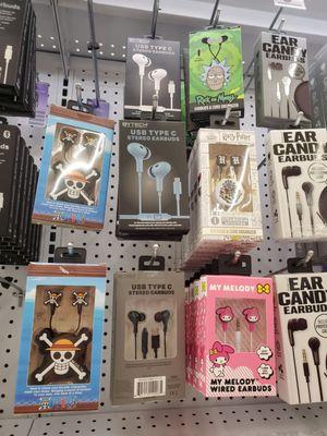 So many cool earbuds!