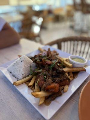 Lomo Saltado