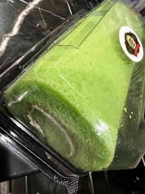 Pandan swiss roll