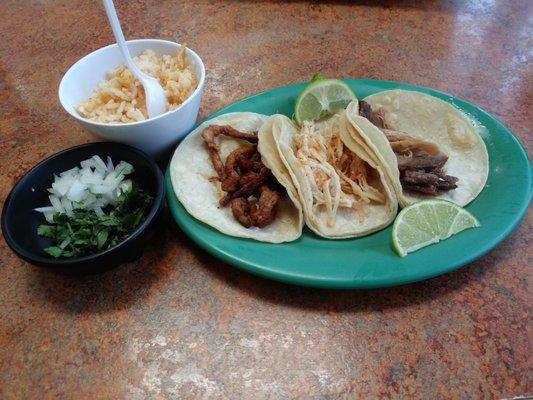 Rice, cilantro & onions, pastor, pollo, carnitas