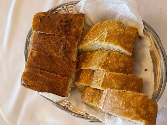 Complimentary sourdough and focaccia bread at La Strada in San Pablo.