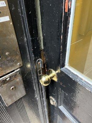 Front door is NOT self-closing because the owner will not have it corrected the right way (new doors/hinges needed).