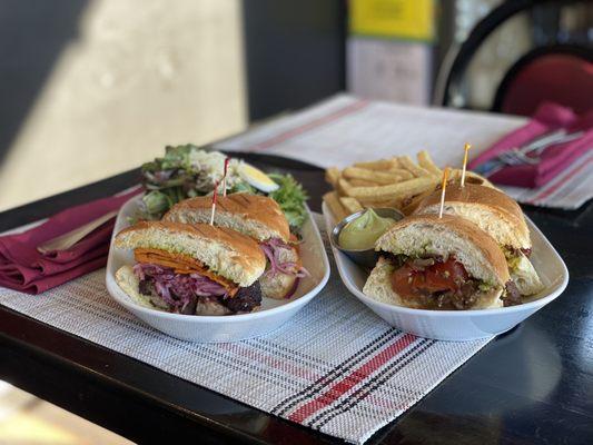 Pan con chicharrón y pan con lomito