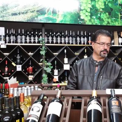 Sousa's Wines & Liquor