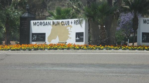 When driving on Via del Valle, look for this sign and then turn right at the intersection on to Cancha de Golf.