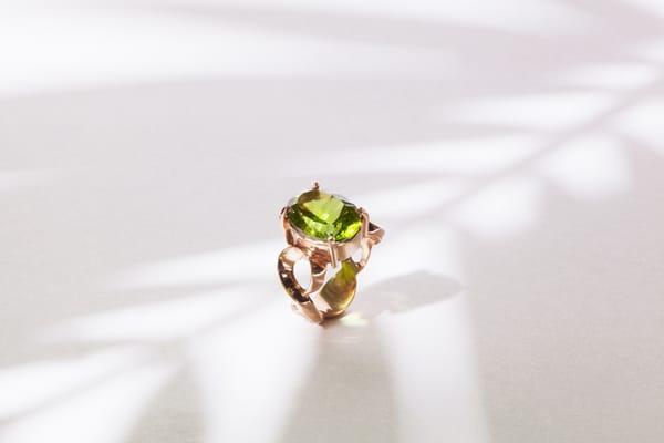 Peridot Ring
 
 Original Piece
 Peridot : 6.58ct
 14kt Rose Gold
 Prong Set