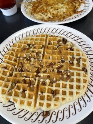 Waffle with pecans