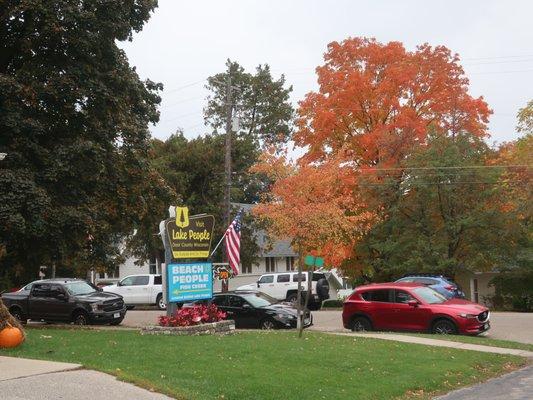 Signage on homey Main St.