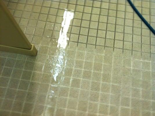 Tile & grout cleaning