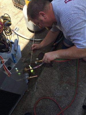 Installing a condenser