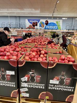 Pomegranates for days, $1 each as of today. Pom is coming to this store for outstanding Pom sales.