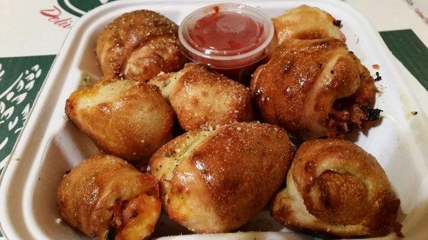 Vocelli bacon & cheese rolls