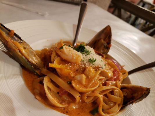 Cajun seafood fettuccine pasta