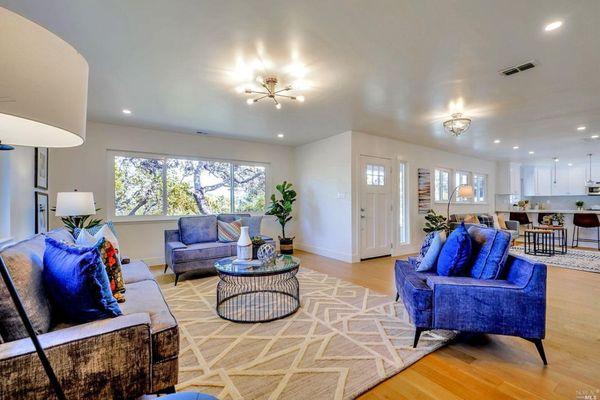 Renovated single-story home with ample flat usable space and sweeping views. Just off a quiet San Anselmo street.