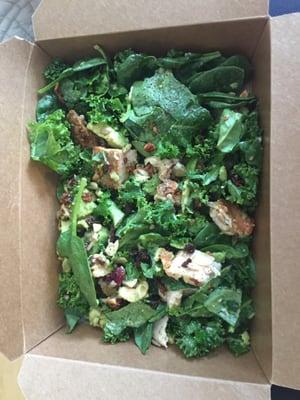 The Nicole Special! Mix of kale and spinach with boar's head chicken, avocado, dried fruits & nuts. Tossed in light vinaigrette.