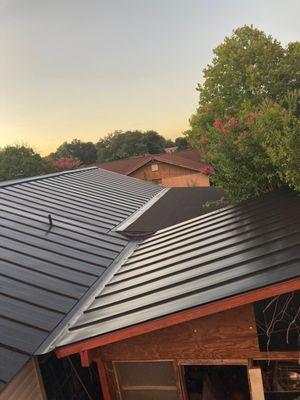 Metal roof standing seam and ModBit (charcoal)