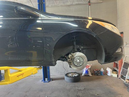 2013 Hyundai Sonata, Full front Brake service.