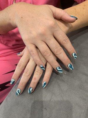 Gel builder with swirl nail art by Anna