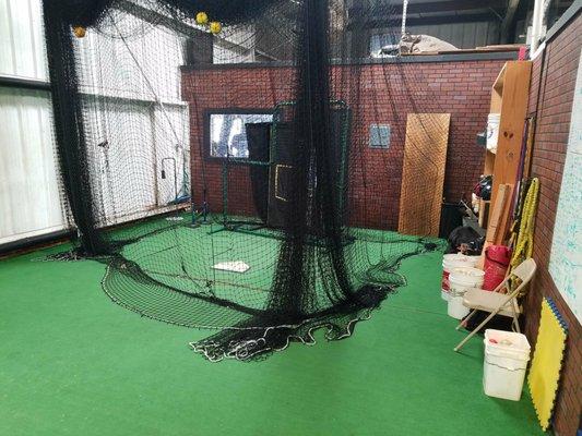 Year round indoor baseball, softball and sports performance training facility​ in Vero Beach.