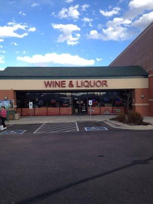 Yes! They have wine and liquor! And beer!