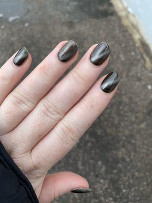 Cat eye manicure