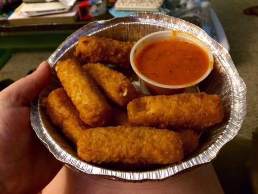 Awesome mozzarella sticks. They came piping hot with a generous serving of marinara. This was a large portion