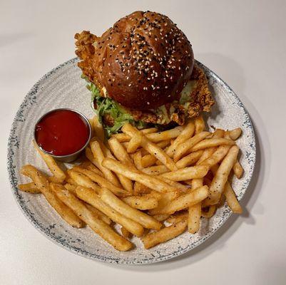 Fried chicken sandwich