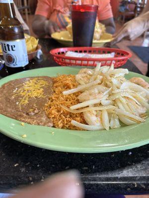 Beans, rice shrimp with onions