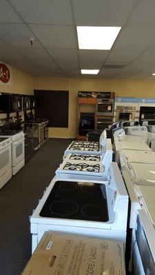 Ranges and Built-In Ovens Isle of our Store