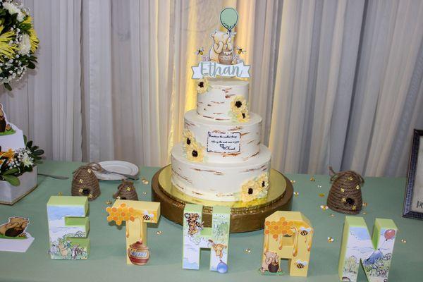 Baby Shower Winnie the Pooh Cake