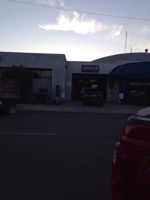 Service Garage with ole' Red all lined up. #JeepSpeed1730