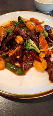 Spicy Szechuan beef