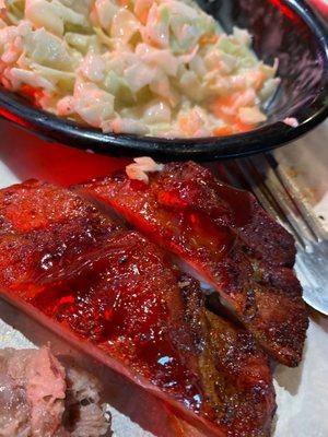 Ribs n slaw are very good