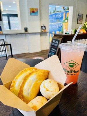 Empanada Beef & Spanish Pao De Queijo - Classic x 2 Guava Juice