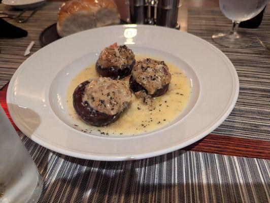 Stuffed prime rib mushrooms.... On point!