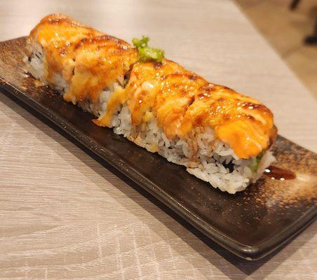 Baked salmon roll