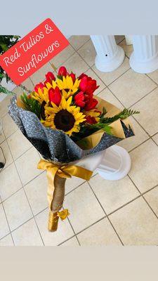 Tulips and sunflowers deluxe bouquet