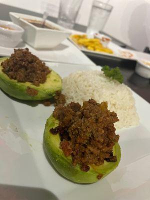 Avocados rellenos