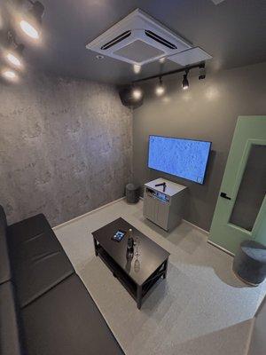 Private themed karaoke rooms perfect for small, medium and large groups--all rooms are soundproof!