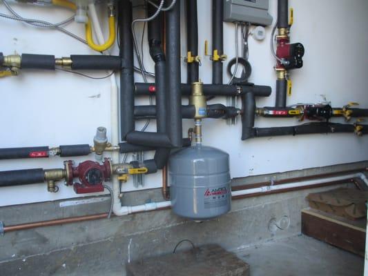 Boiler Distribution Piping for Radiant System