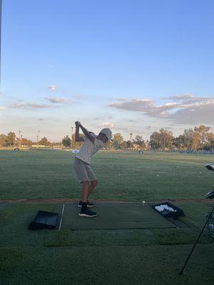 Driving range with top tracer