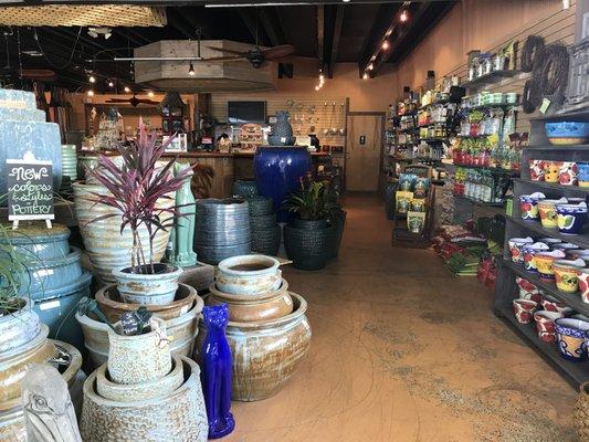 Showroom - Pottery & Fertilizers