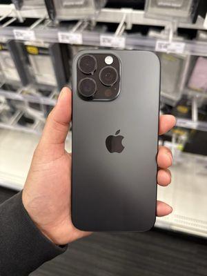 iPhone 16 Pro Max (Black)