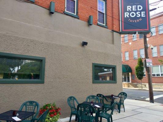 Sidewalk tables