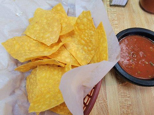 Chips and Salsa. GRATIS!