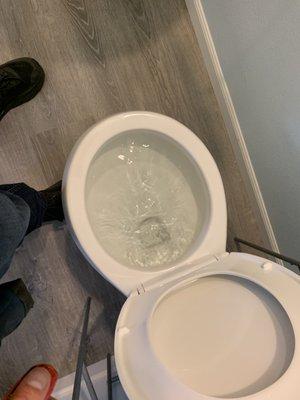 Toilet wont drain because contractor did not add a vent.