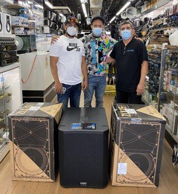 Customers like these are bringing NYC back! New speakers and subwoofers. DR represent!