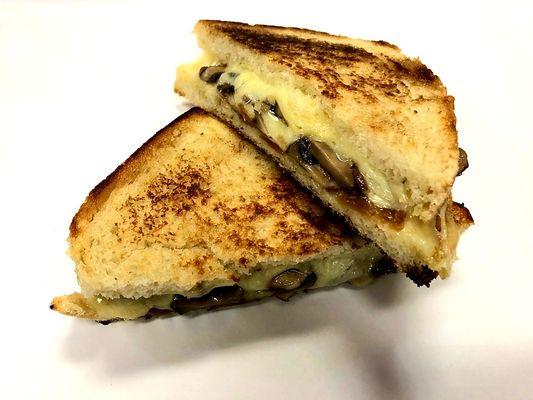 Crescent Cafe Special: Organic Gourmet Grilled Cheese