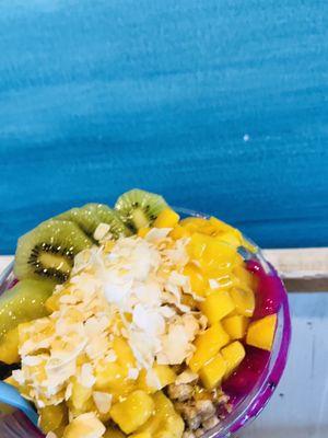 Electric Mermaid Pitaya Bowl